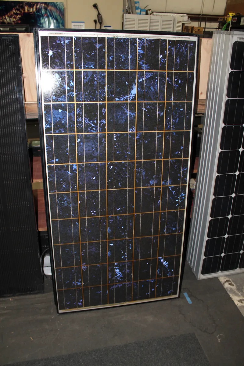 Mitsubishi PV-MF180UD4 solar panel front view