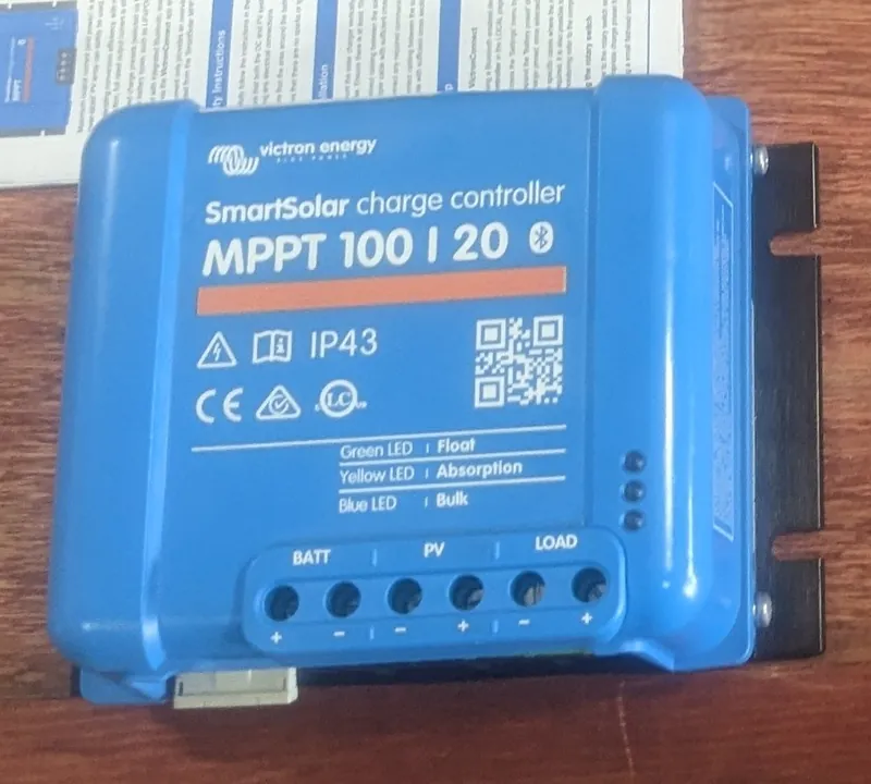 Victron SmartSolar MPPT 100/20 MPPT charge controller