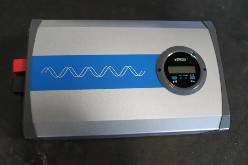 Epever IP2000-41-Plus inverter