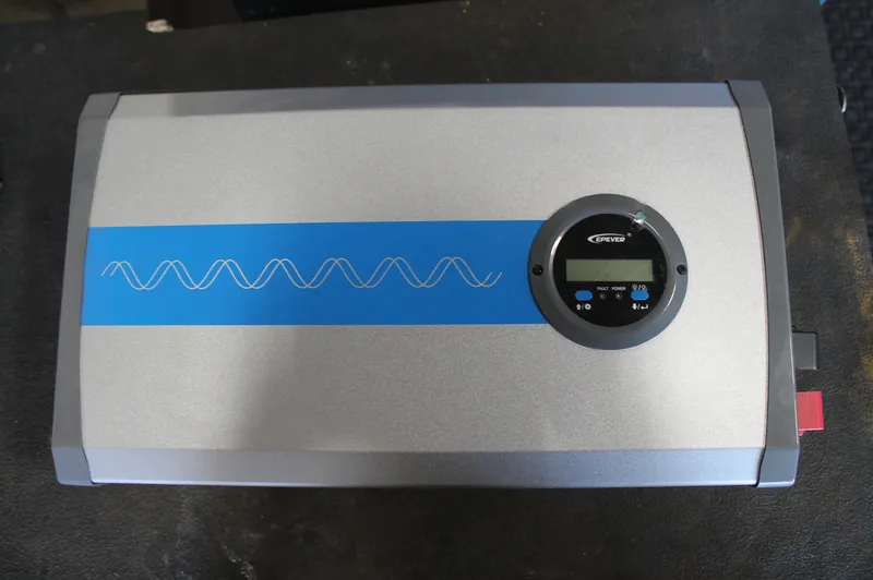 Epever IP3000-21-Plus inverter