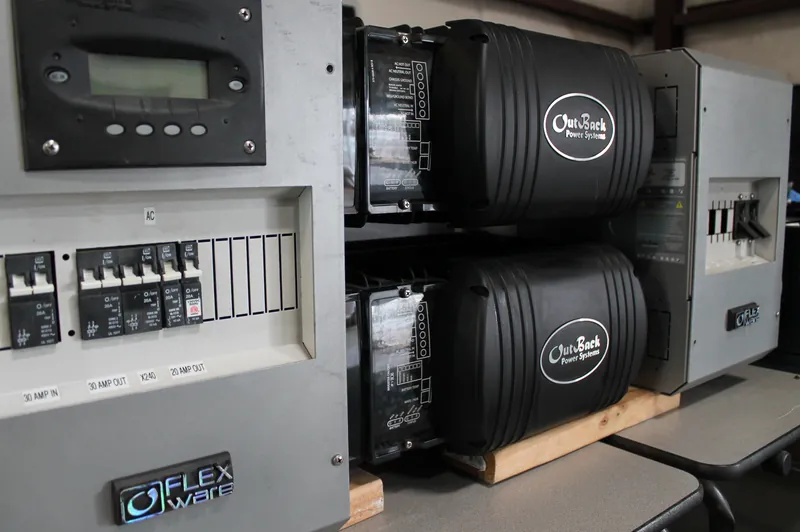 Outback FX500 inverter