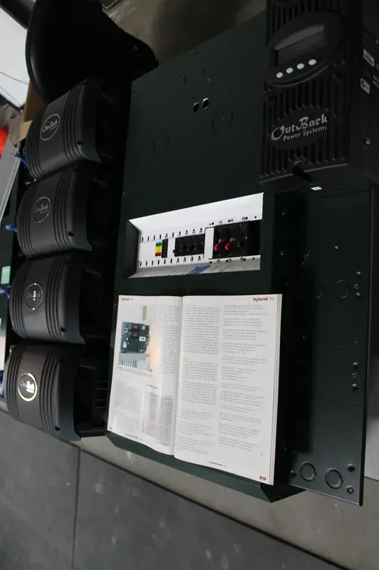 Outback FX1000 inverter